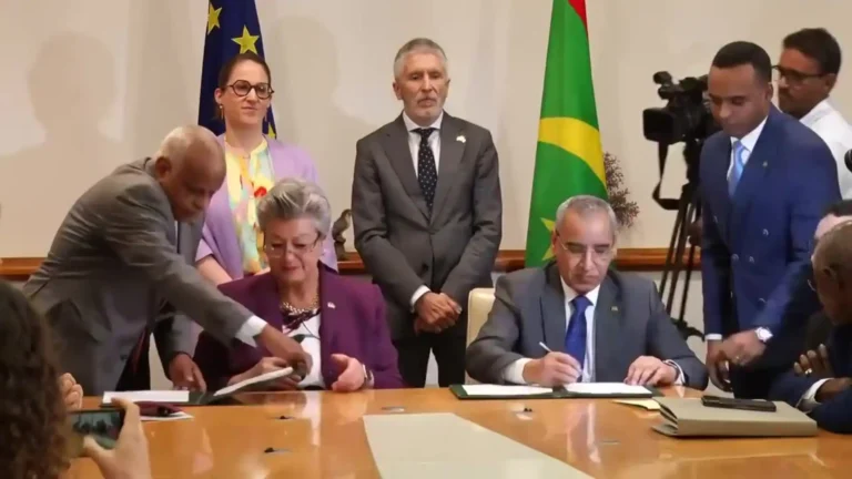 La UE y Mauritania firman una alianza para cooperar frente a la migración