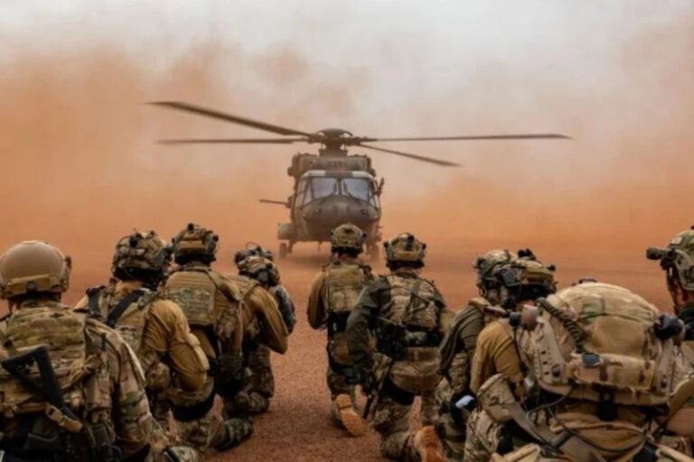 Francia y Marruecos realizan maniobras militares conjuntas cerca de la frontera con Argelia