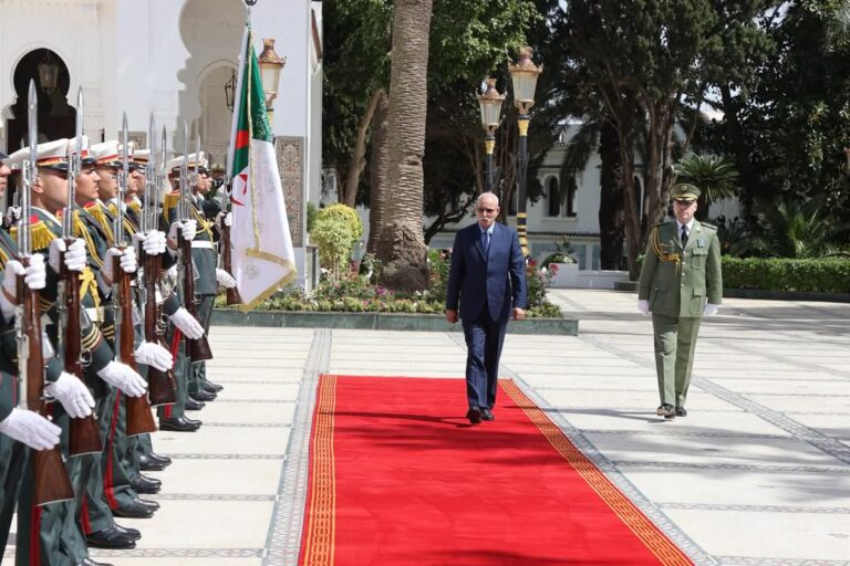 El presidente de Argelia recibe a su homólogo saharaui Brahim Ghali