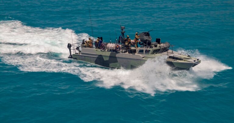 Operaciones especiales: La Armada argelina compra las lanchas patrulleras BK-16E