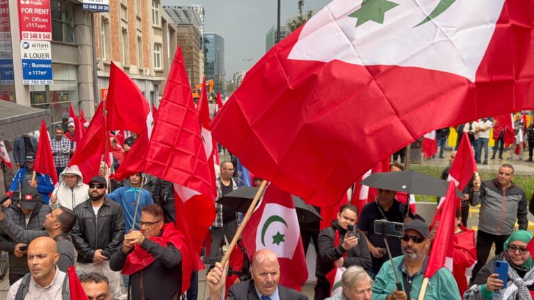 La comunidad rifeña en Europa toma las calles de Bruselas para pedir el fin de la ocupación de su región