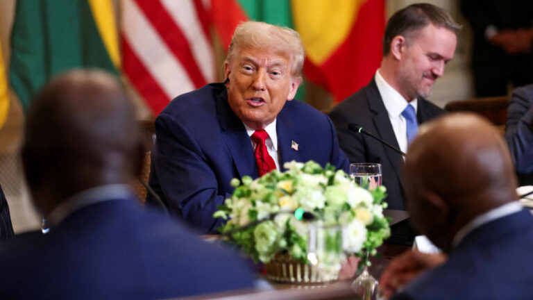 Trump ordena el retiro de decenas de embajadores de EE. UU. en África, Asia, Europa y América