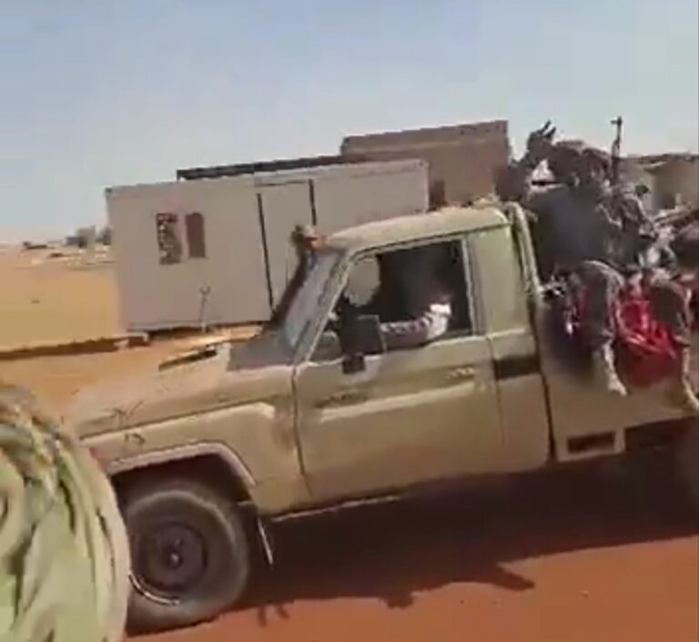 Mali: reportes de intensos enfrentamientos simultáneos en el norte y el sur del país