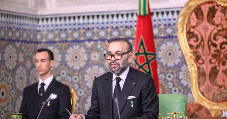 Lo que ocurre dentro del palacio de Mohamed VI: intrigas, espías y un rey muy debilitado