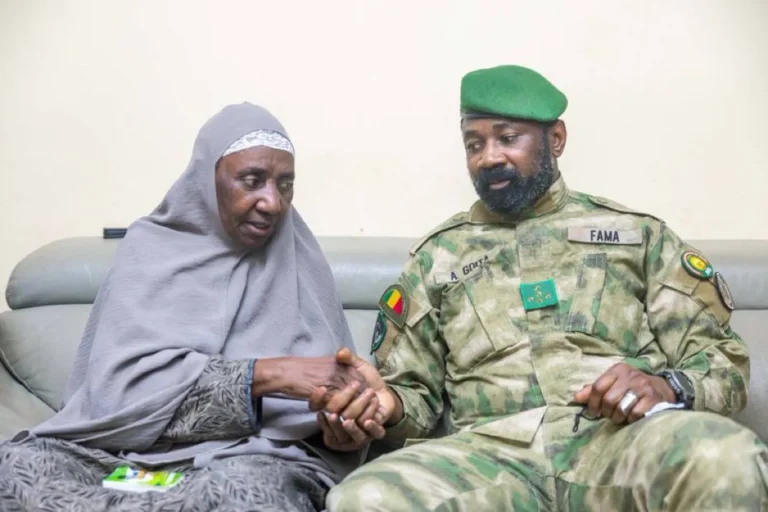 Mali: Bamako cercada y el ejército que se rinde