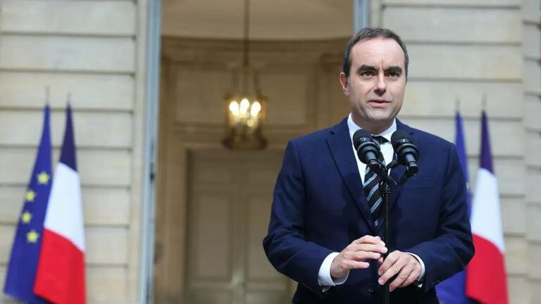 Diputado francés pide al primer ministro que interceda ante Marruecos por la huelga de hambre de Naâma Asfari